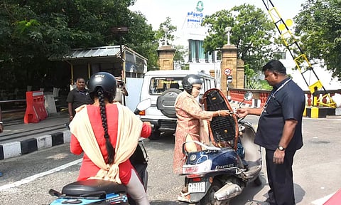 அமலாக்கத்துறை சோதனை எதிரொலி: தலைமை செயலகத்தில் கூடுதல் பாதுகாப்பு