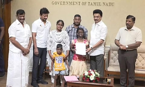 ஆவடி சிறுமி டான்யாவுக்கு வீடு வழங்கினார் முதலமைச்சர் மு.க.ஸ்டாலின்