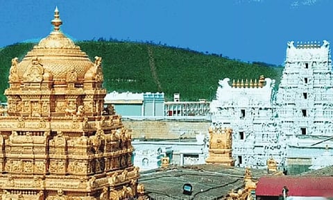 சுத்தம் செய்யும் பணி நடைபெறுவதால் திருப்பதியில் நாளை 5 மணி நேரம் தரிசனம் ரத்து