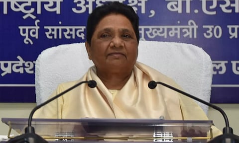 டெல்லி சட்டமன்ற தேர்தலில் பகுஜன் சமாஜ் கட்சி தனித்து போட்டி - மாயாவதி அதிரடி