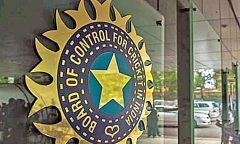 இந்திய பயிற்சியாளர் குழுவில் மேலும் சிலரை சேர்க்க கிரிக்கெட் வாரியம் முடிவு