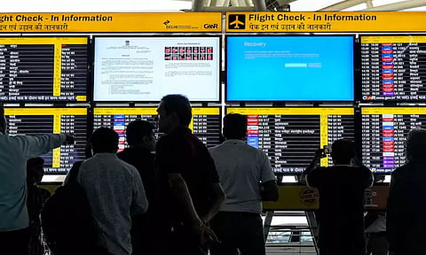 145 நிமிடங்கள் முடங்கும் டெல்லி விமான நிலைய பணிகள் - ஏன் தெரியுமா?