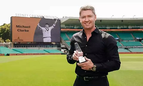 வாழ்நாள் சாதனையாளர் விருது பெற்ற 2015 உலகக் கோப்பையை வென்ற ஆஸி, கேப்டன் மைக்கேல் கிளார்க்