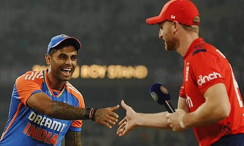 இந்தியாவுக்கு எதிரான 2-வது டி20 போட்டி: ஒரு மாற்றத்துடன் இங்கிலாந்து அணி அறிவிப்பு