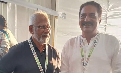 '3 தசாப்தங்களுக்குப் பிறகு இருவர்..' பிரகாஷ் ராஜ் நெகிழ்ச்சி