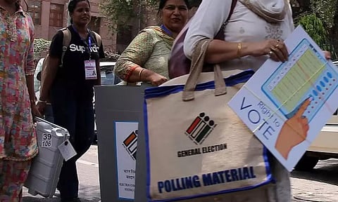 டெல்லி சட்டசபை தேர்தலில் போட்டியிடும் 46 சதவீத வேட்பாளர்கள் பள்ளிப்படிப்பை தாண்டாதவர்கள்