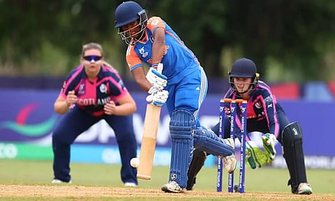 ஜூனியர் மகளிர் டி20 உலகக் கோப்பை: சதமடித்து வரலாற்று சாதனை படைத்த கொங்கடி திரிஷா