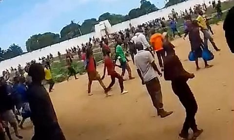 சிறையில் இருந்து 6 ஆயிரம் கைதிகள் தப்பி ஓட்டம்