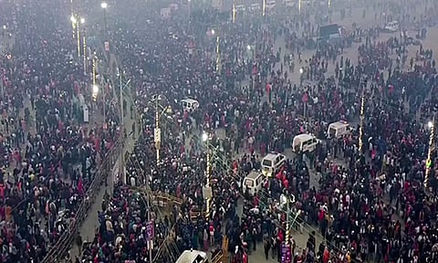 மகா கும்பமேளா: மவுனி அமாவாசையான இன்று 5.7 கோடி பக்தர்கள் புனித நீராடல்