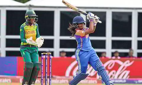 ஜூனியர் பெண்கள் டி20 உலகக் கோப்பை: 2வது முறையாக சாம்பியன் பட்டம் வென்றது இந்தியா