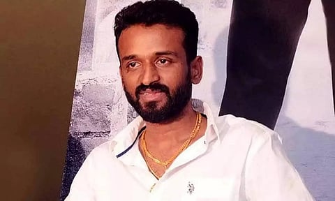 தெலுங்கு கபாலி பட தயாரிப்பாளர் தூக்கிட்டு தற்கொலை