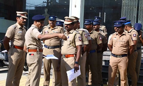 இந்து முன்னணி மாநில தலைவர் வீட்டில் சிறைவைப்பு: பலத்த போலீஸ் பாதுகாப்பு