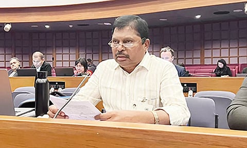 தொழிலாளர்களை பாதுகாக்க மத்திய அரசு உரிய நடவடிக்கை எடுக்க வேண்டும்- பொன்குமார் வலியுறுத்தல்