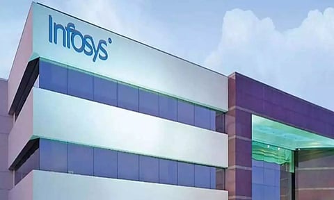 உள்மதிப்பீடு தேர்வில் தோல்வி: 300 பயிற்சி ஊழியர்களை நீக்கிய இன்போசிஸ்