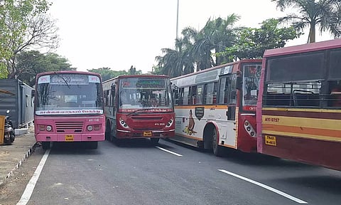 மெட்ரோ ரெயில் பணி: வில்லிவாக்கம் பஸ் நிலையம் ஐ.சி.எப்.பிற்கு மாற்றம்