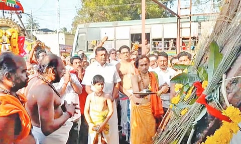 பங்குனி உத்திரம்: திருவாரூர் தியாகராஜர் கோவிலில் பந்தக்கால் நடும் விழா- ஏப்ரல் 7-ந்தேதி ஆழித்தேரோட்டம்