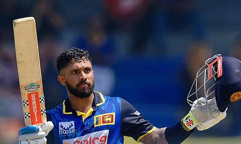 ஆஸ்திரேலியாவுக்கு எதிராக குசல் மெண்டீஸ் சதம்- இலங்கை 281 ரன்கள் குவிப்பு