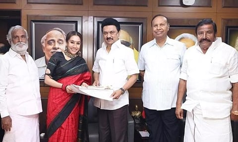 நடிகர் சத்யராஜின் மகளுக்கு தி.மு.க.வில் மாநில அளவில் பொறுப்பு