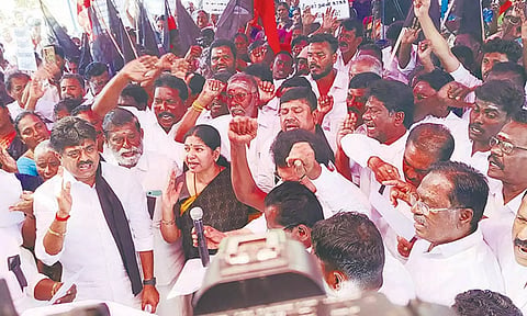 மத்திய அரசு எதையும் கண்டுகொள்ளவில்லை... கனிமொழி சாடல்