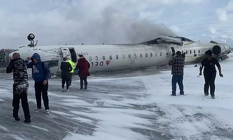 VIDEO: விபத்தில் சிக்கிய டெல்டா ஜெட் விமானம் - 17 பேர் படுகாயம்