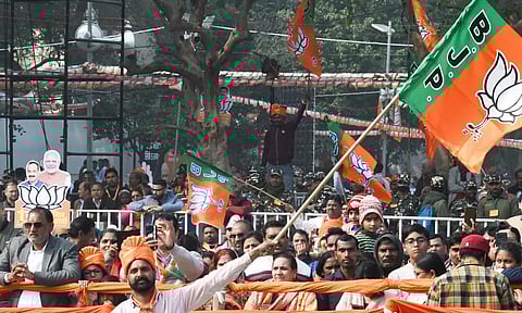 டெல்லியின் அடுத்த முதல்வர் யார்? இன்று பா.ஜ.க. எம்.எல்.ஏ.க்கள் கூட்டம்