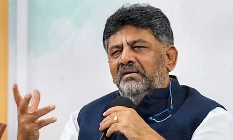 கடவுளே சொர்க்கத்திலிருந்து இறங்கி வந்து பெங்களூரு தெருக்களில் நடந்தாலும்.. கைவிரித்த டி.கே.சிவகுமார்