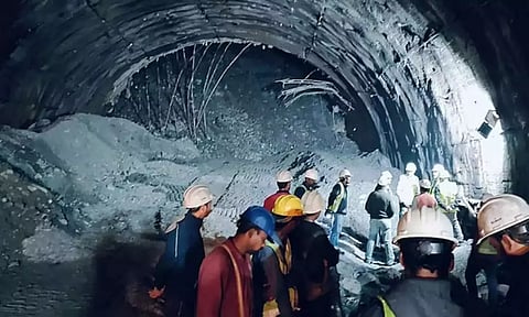 தெலுங்கானா சுரங்கப்பாதையில் சிக்கிய தொழிலாளர்களை மீட்க களமிறங்கிய ராணுவம்