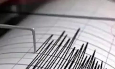 இந்தோனேசியாவில் சக்திவாய்ந்த நிலநடுக்கம் - ரிக்டரில் 6.1 ஆக பதிவு