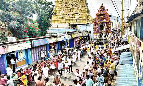 ராமேஸ்வரம் ராமநாத சுவாமி கோவிலில் மகாசிவராத்திரி தேரோட்டம்: திரளான பக்தர்கள் தரிசனம்