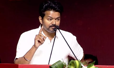 பண்ணையார்களை அரசியலை விட்டு அகற்றிவிட்டு, 2026-ல் த.வெ.க. வரலாறு படைக்கும் - விஜய்