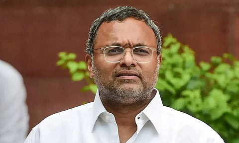 மும்மொழிக் கொள்கையை ஏற்றால் வடமாநிலங்களைச் சேர்ந்தவர்கள் ஆசிரியர்களாக பணியாற்றும் சூழ்நிலை உருவாகும்- கார்த்தி சிதம்பரம் எம்.பி