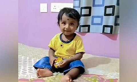 உறுப்பு தானம் மூலம் 2 பேருக்கு புத்துயிர் கொடுத்த 16 மாதக் குழந்தை