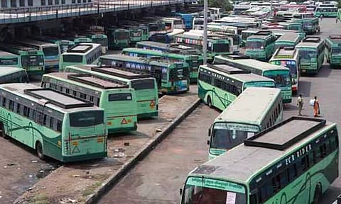 வார இறுதி நாட்களை முன்னிட்டு 677 சிறப்பு பஸ்கள் இயக்கம்