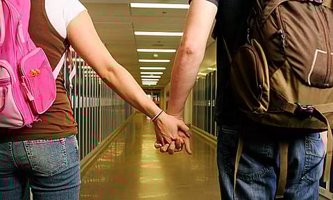 காதலன்தான் எல்லாம் என்ற மாயையில் வாழ்வை இழக்கும் சிறுமிகள்- ஆண் நண்பர்கள் இல்லாததை அவமானமாக கருதும் அவலம்