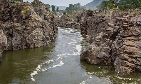 தமிழகத்திற்கு 7.5 டி.எம்.சி. தண்ணீர் திறக்க கர்நாடகாவுக்கு காவிரி நீர் மேலாண்மை ஆணையம் உத்தரவு