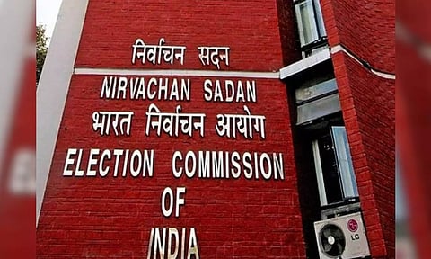 வாக்காளர் பட்டியல் விவகாரம்: அரசியல் கட்சிகளுக்கு தேர்தல் ஆணையம் கடிதம்