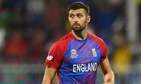 மார்க் வுட்டுக்கு அறுவை சிகிச்சை: நான்கு மாதங்கள் கிரிக்கெட்டுக்கு ஓய்வு