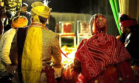 கோவிலில் திருமணம் செய்ய தலித் தம்பதிக்கு அனுமதி மறுப்பு - பூசாரி மீது FIR பதிவு