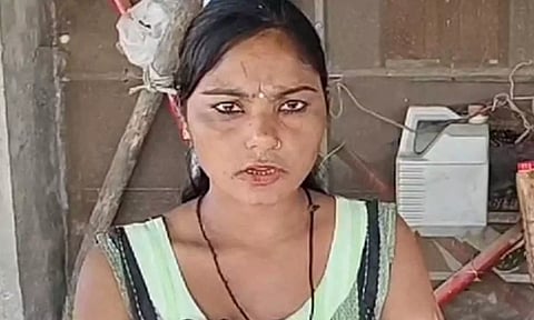 கொலை செய்யப்பட்டதாக கூறி அடக்கம் செய்யப்பட்ட பெண் மீண்டும் உயிருடன் வந்த வினோதம்