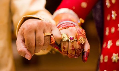 வரன் தேடுபவர்களே உஷார்! - திருமண இணையதளங்களில் 'ஆன்லைன்' மோசடி கும்பல் ஊடுருவல்