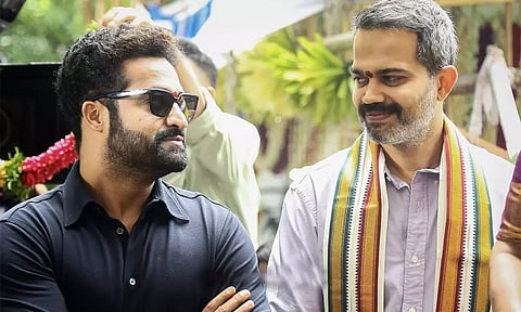 பிரசாந்த் நீல் இயக்கத்தில் சுடசுட ரெடியாகும் ஜுனியர் என்.டி.ஆர் படம்.. பொங்கலுக்கு ரிலீஸ்!