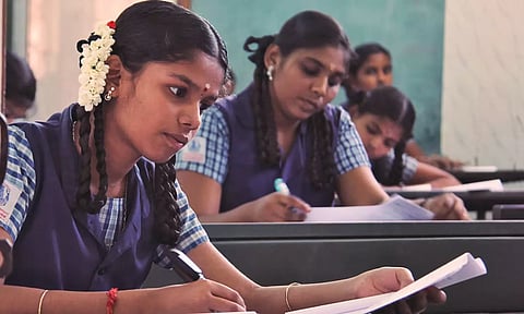 தமிழ்நாட்டில் 10ம் வகுப்பு பொதுத்தேர்வு இன்று தொடங்குகிறது