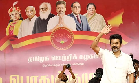 திரு. முத்துவேல் கருணாநிதி ஸ்டாலின் அவர்களே... பெயரை மட்டும் வீராப்பா சொன்னா பத்தாது... ஆட்சியிலும் அதை காட்டணும் - விஜய்