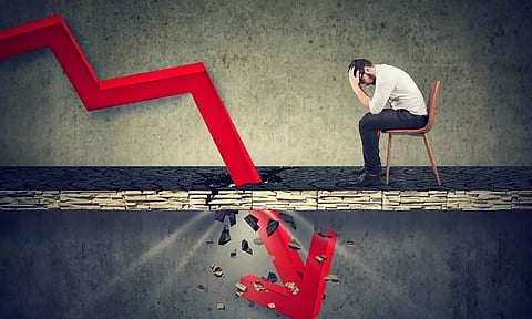 அமெரிக்காவில் இந்திய பொருட்களுக்கு வரி உயர்வு: தேசிய பங்குச்சந்தையிலும் கடும் சரிவு