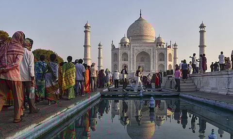 முதலிடத்தில் தாஜ்மகால்.. டிக்கெட் விற்பனையில் ரூ. 297 கோடி வருவாய் - மத்திய அரசு வெளியிட்ட லிஸ்ட்