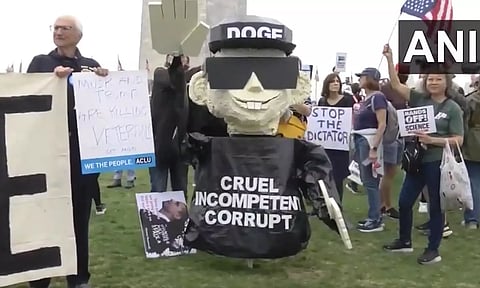 அமெரிக்காவில் எலான் மஸ்க், டிரம்புக்கு எதிராக வெடித்த போராட்டம்