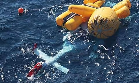 ஜப்பானில் ஆம்புலன்ஸ் ஹெலிகாப்டர் கடலில் விழுந்து விபத்து - மருத்துவர், நோயாளி உட்பட மூவர் பலி