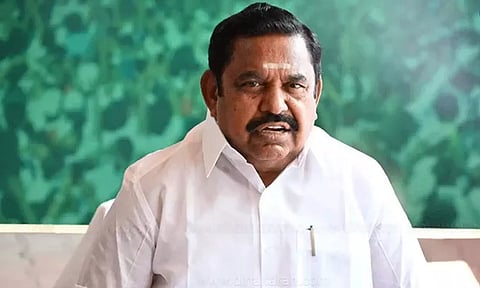 நீட் தேர்வு அச்சத்தால் உயிரிழந்த மாணவர்களுக்கு மெழுகுவர்த்தி ஏந்தி அஞ்சலி- இ.பி.எஸ்