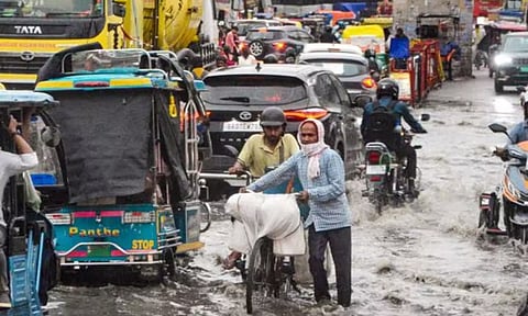 இடி, மின்னல் மற்றும் ஆலங்கட்டி மழையால் ஒரே நாளில் 25 பேர் உயிரிழப்பு - பீகாரில் சோகம்