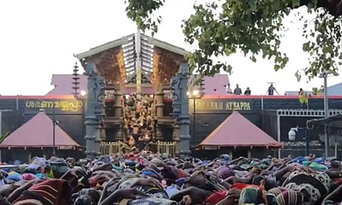சபரிமலை ஐயப்பன் கோவிலில் நாளை விஷுக்கனி தரிசனம்